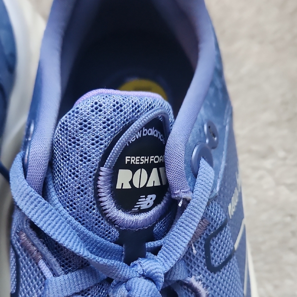New Balance Fresh Foam Sneakers - Picture 6 of 9